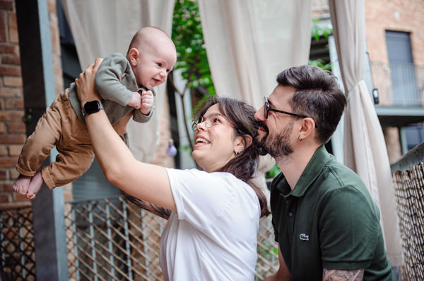 Photographe bébé à domicile à Strasbourg