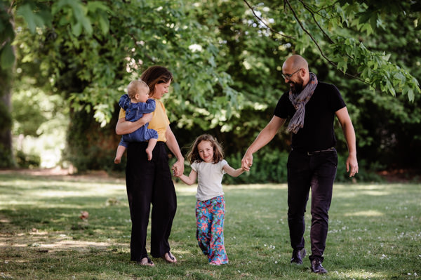 Séance photo en famille à l'Orangerie de Strasbourg
