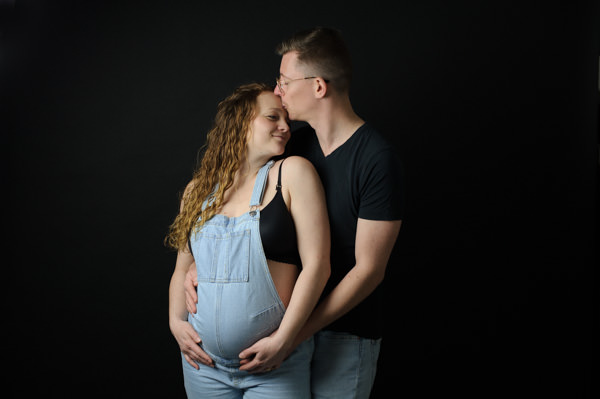 Séance photos de grossesse au studio