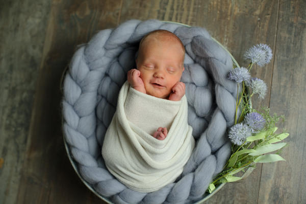 Séance photos de naissance au studio