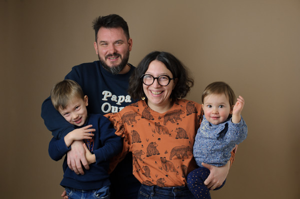 Séance photos de famille au studio