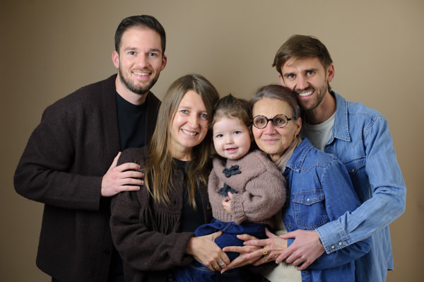 Séance photos de famille au studio